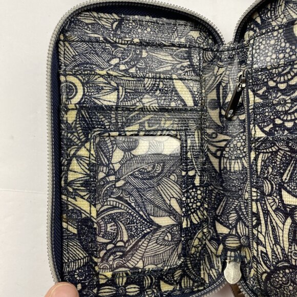 Sakroots Smartphone Wristlet Wallet Purse Crossbody Zip Around Card Slots - Picture 10 of 16